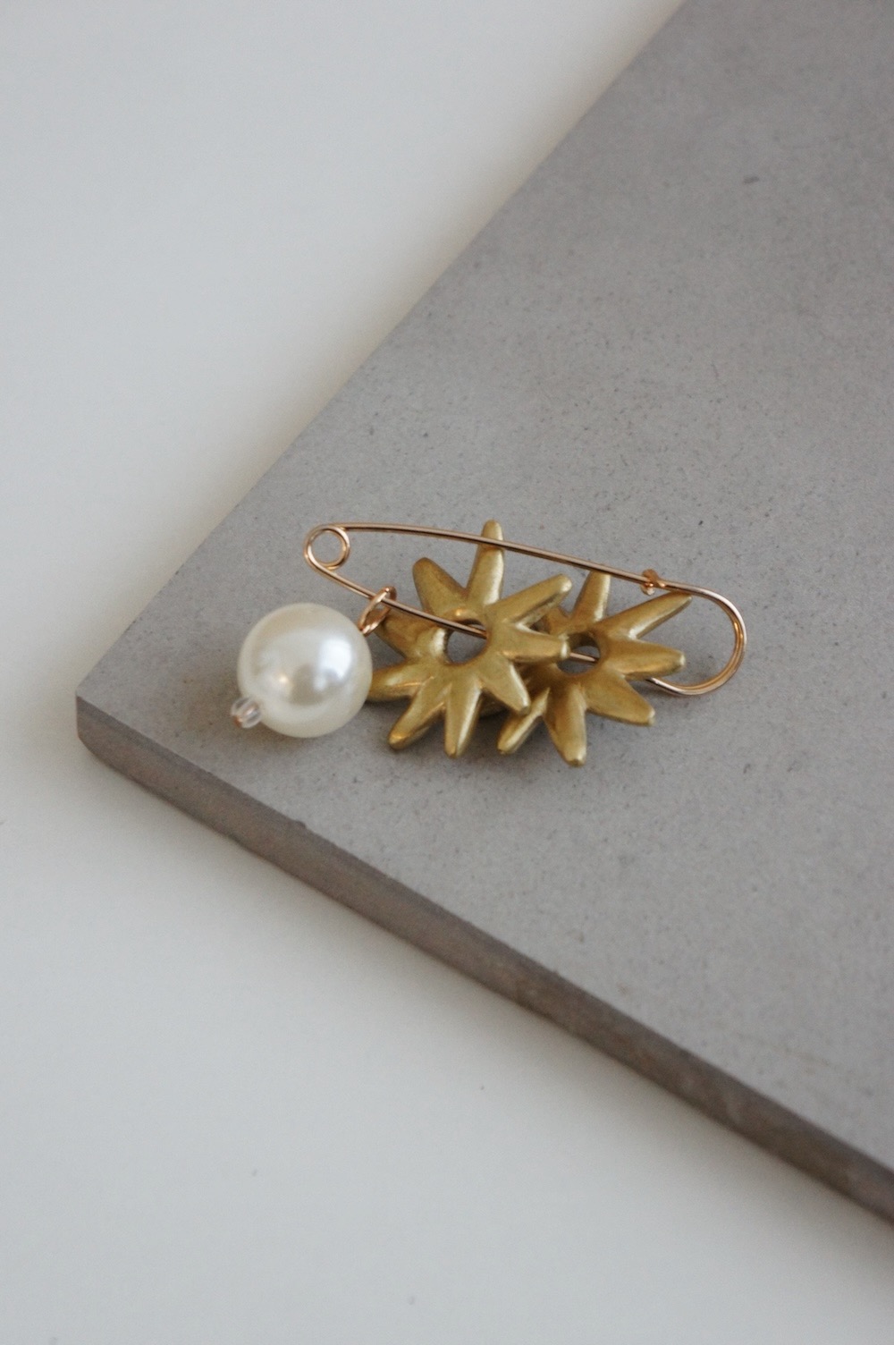 Brooch 06 (PO30Sep)